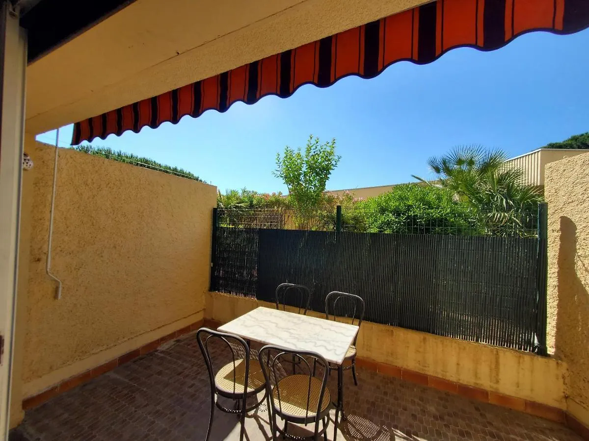 Mar Y Sol T2 En Duplex 34M2 Terrasse 2 Personnes Apartment Frejus